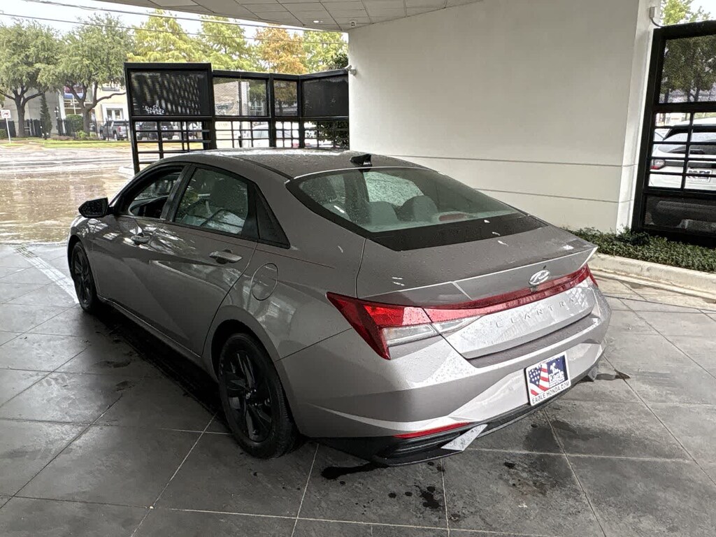 Used 2023 Hyundai Elantra SEL Sedan