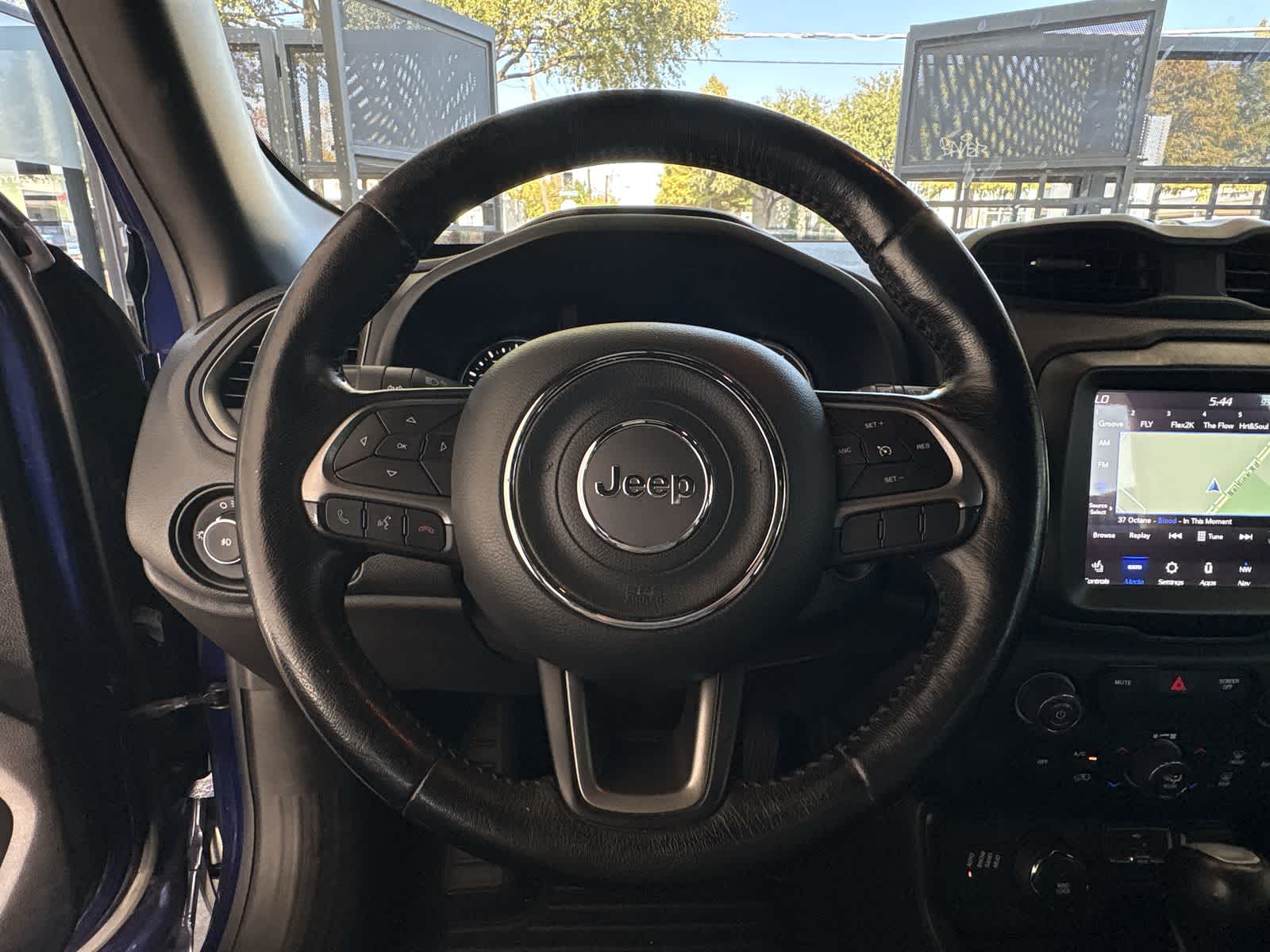 Thumbnail: 2020 Jeep Renegade - 14