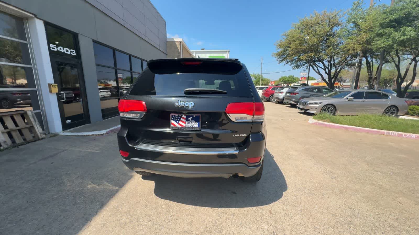 Thumbnail: 2015 Jeep Grand Cherokee - 7