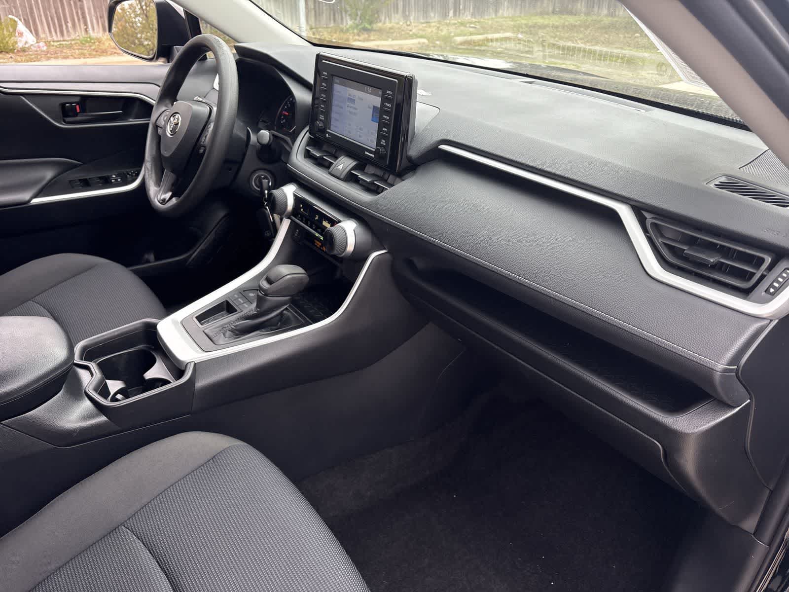 Thumbnail: 2021 Toyota RAV4 - 22