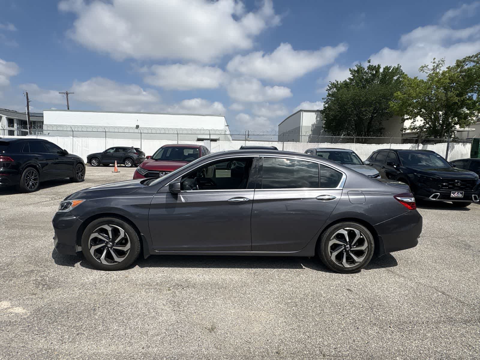 Thumbnail: 2016 Honda Accord - 3