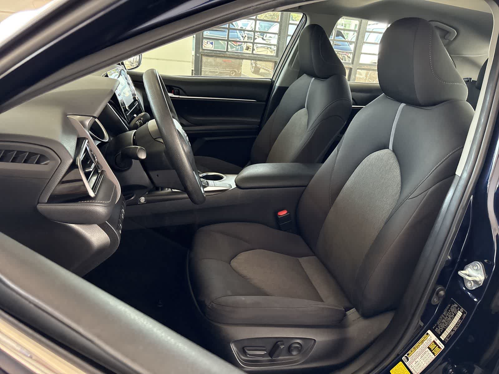 Thumbnail: 2022 Toyota Camry - 10