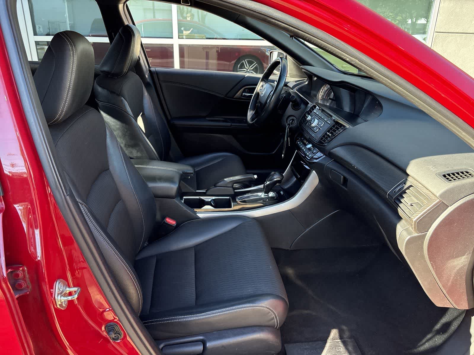 Thumbnail: 2016 Honda Accord - 13