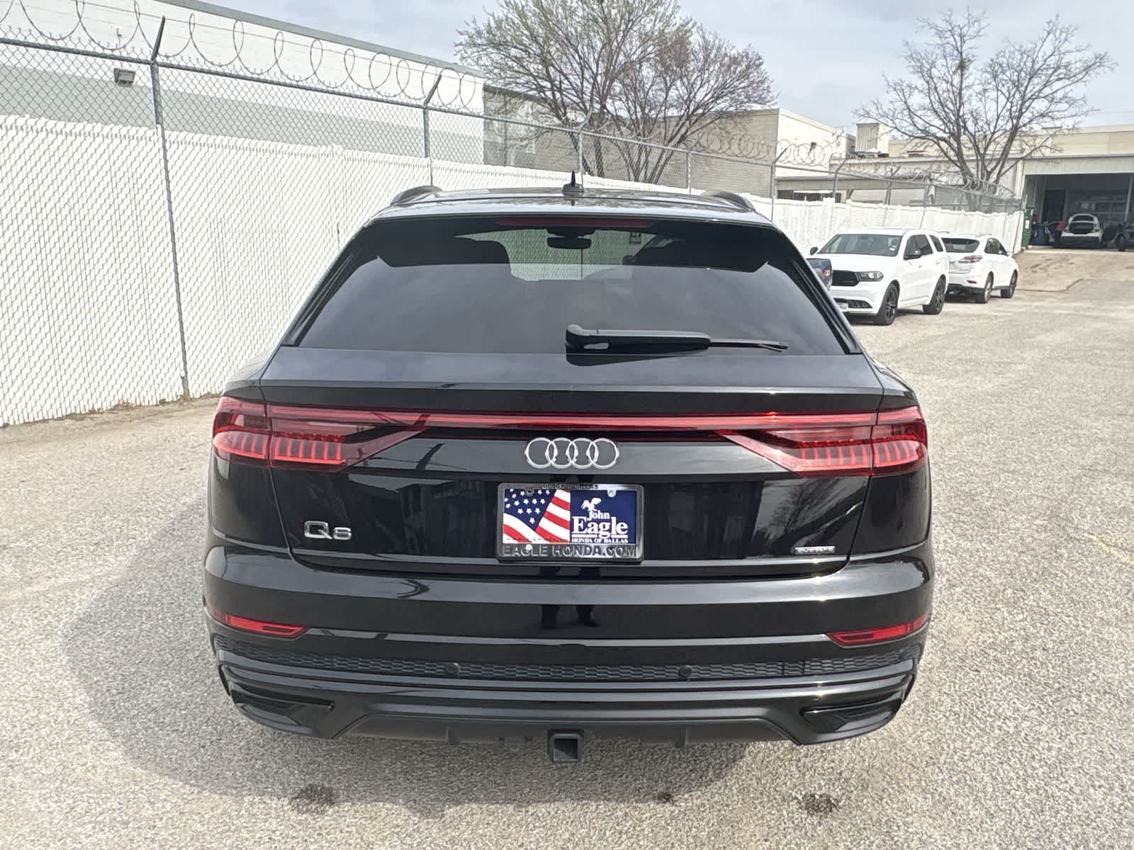 Thumbnail: 2020 Audi Q8 - 13