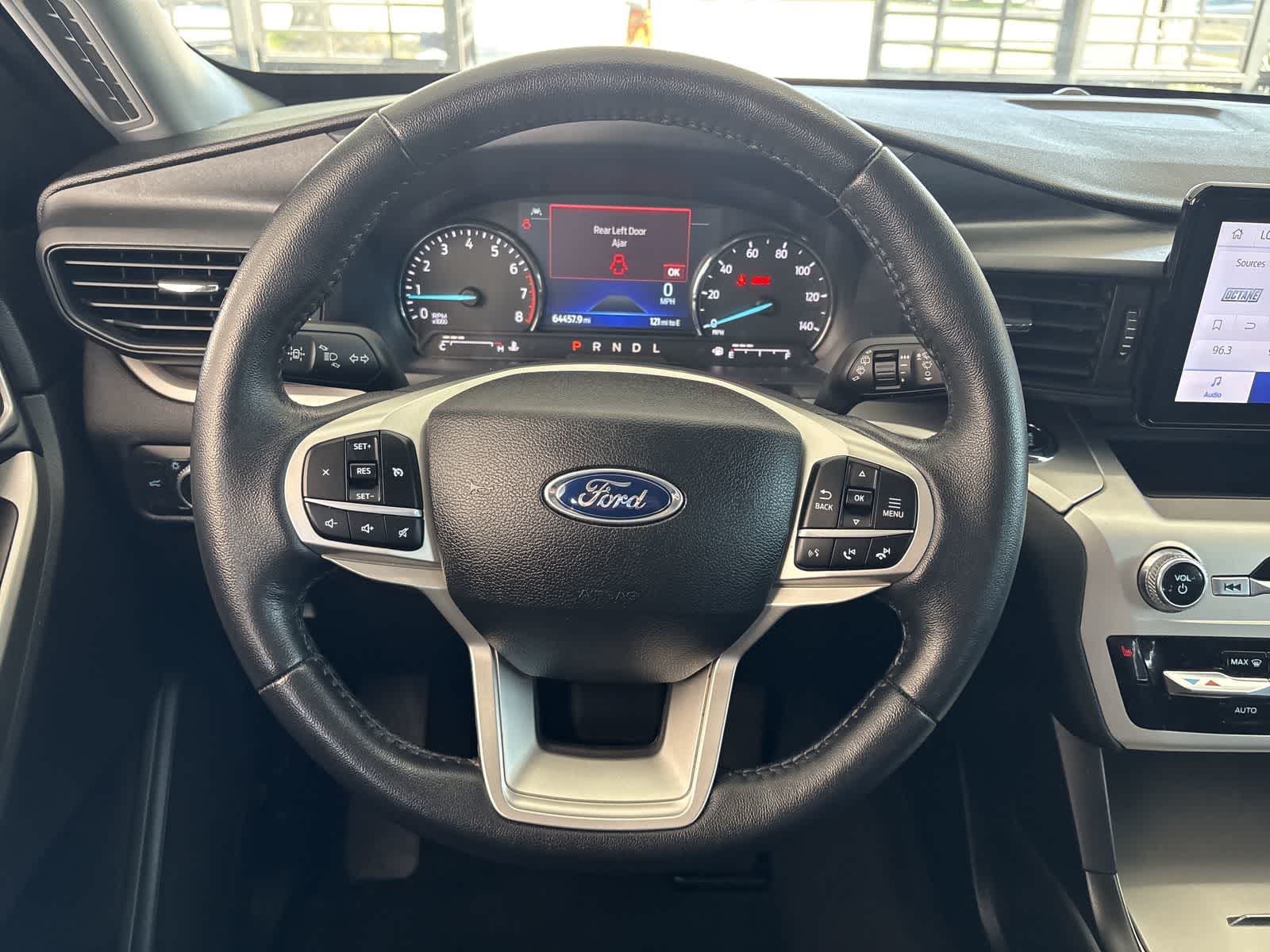 Thumbnail: 2022 Ford Explorer - 14