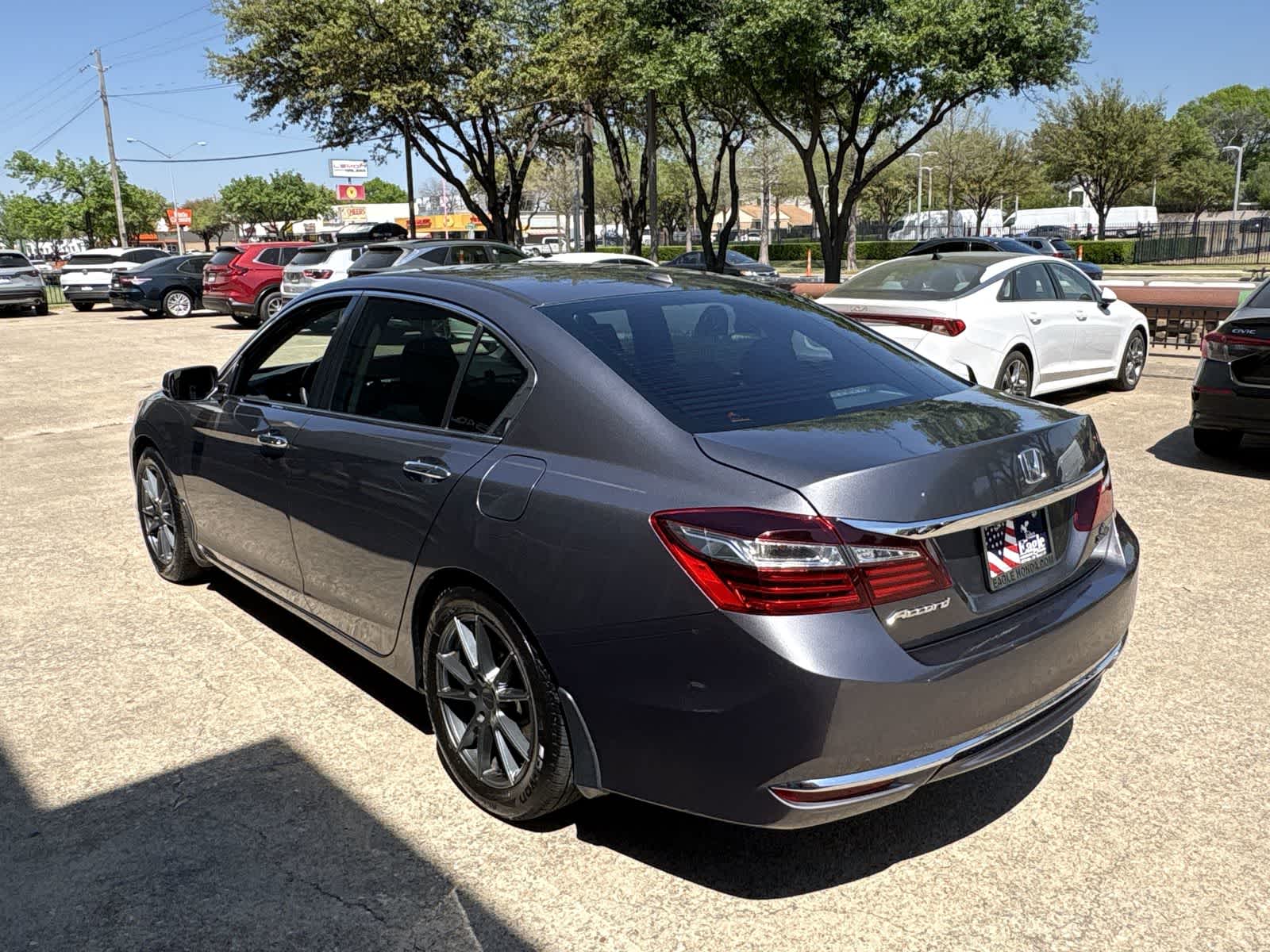 Thumbnail: 2016 Honda Accord - 13