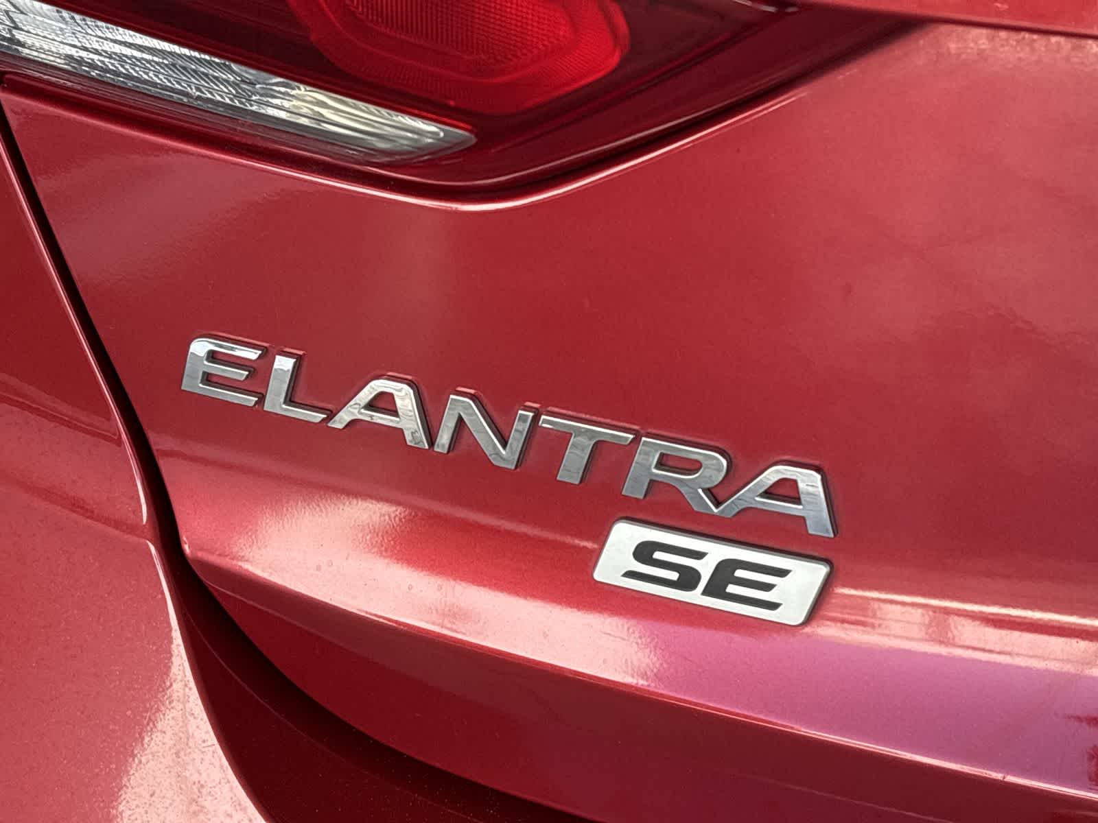 Thumbnail: 2017 Hyundai Elantra - 15