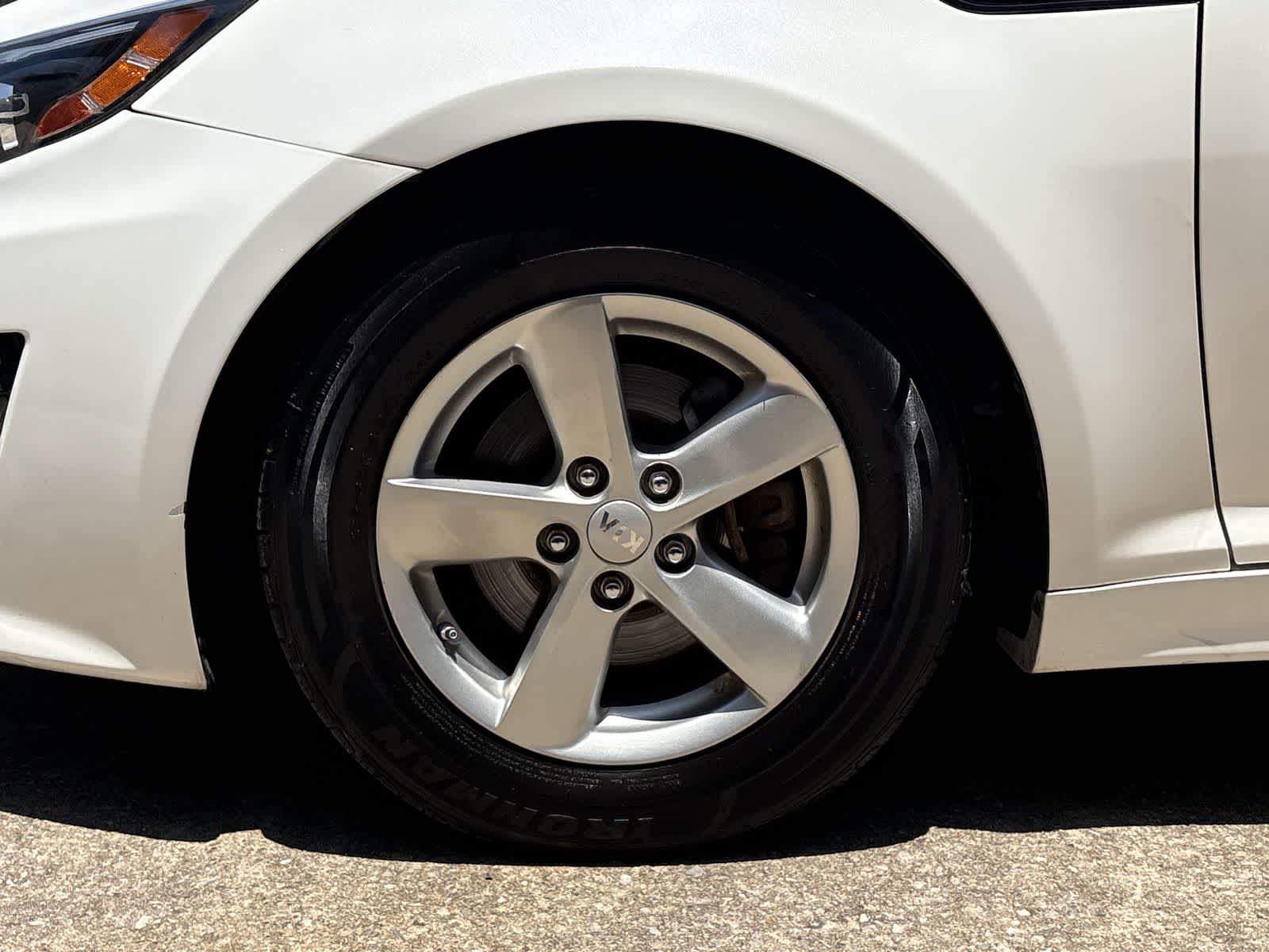 Thumbnail: 2015 Kia Optima - 8