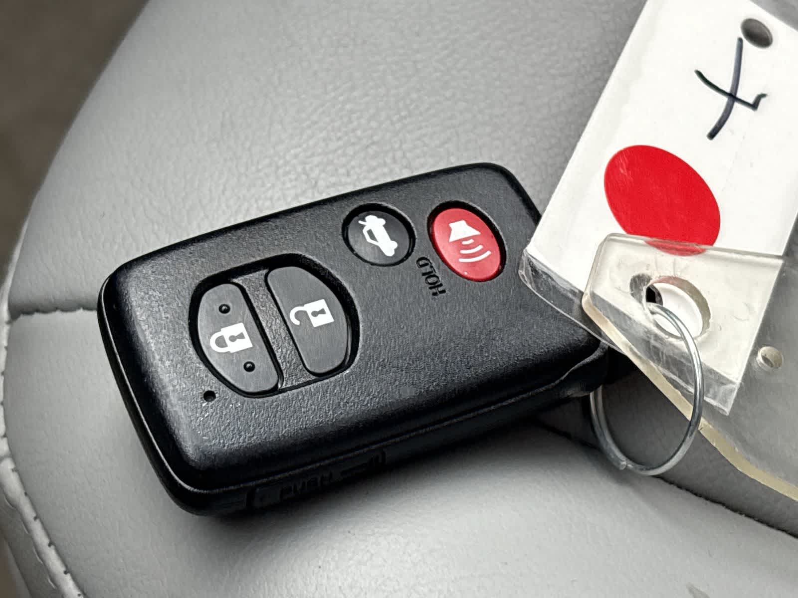 2011 Toyota Camry XLE 19