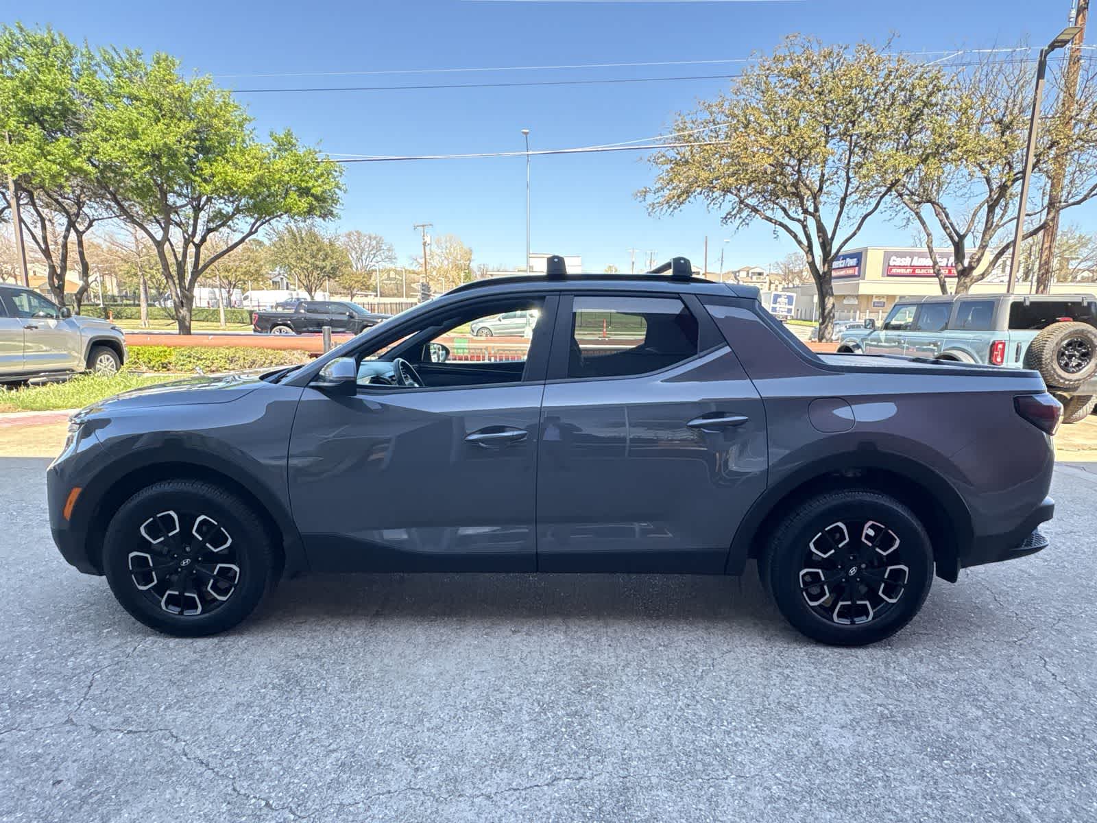 Thumbnail: 2022 Hyundai Santa Cruz - 11