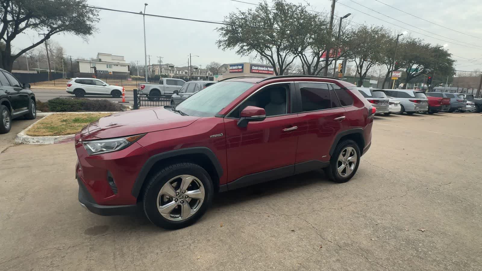 Thumbnail: 2019 Toyota RAV4 - 4