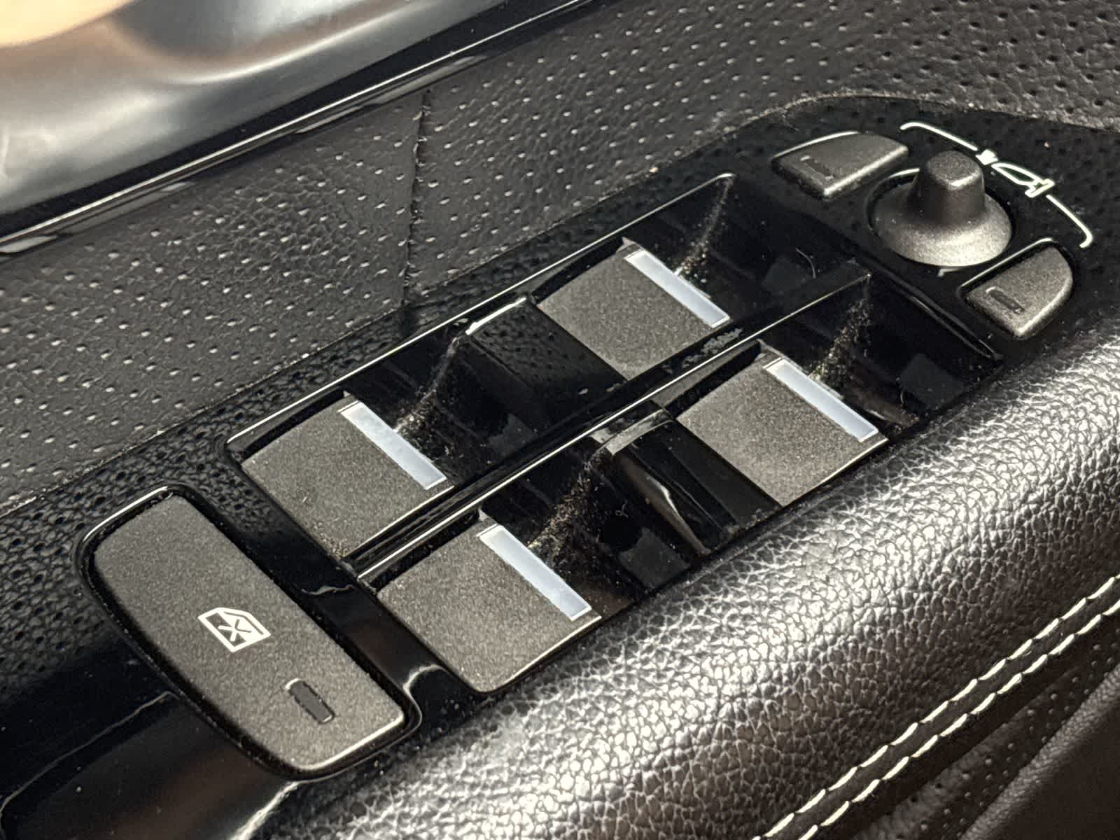 Thumbnail: 2014 Land Rover Range Rover Evoque - 26