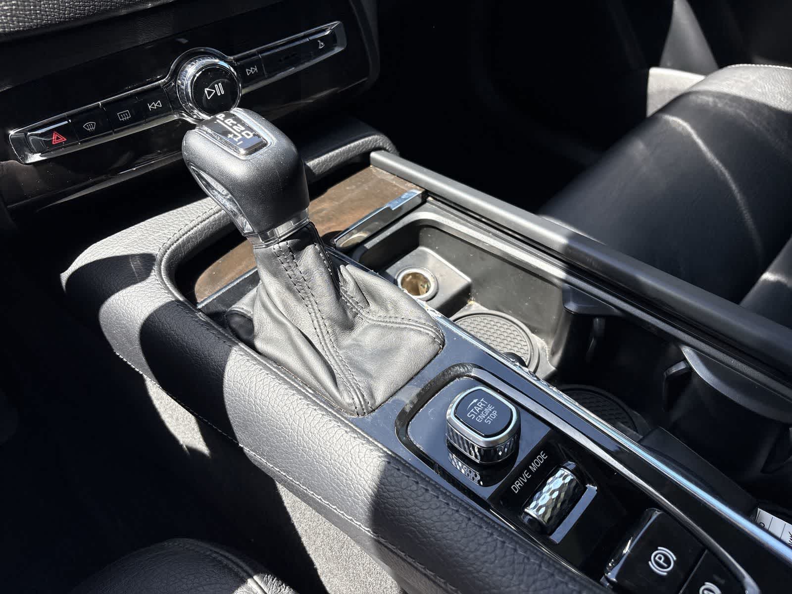 Thumbnail: 2018 Volvo XC90 - 16