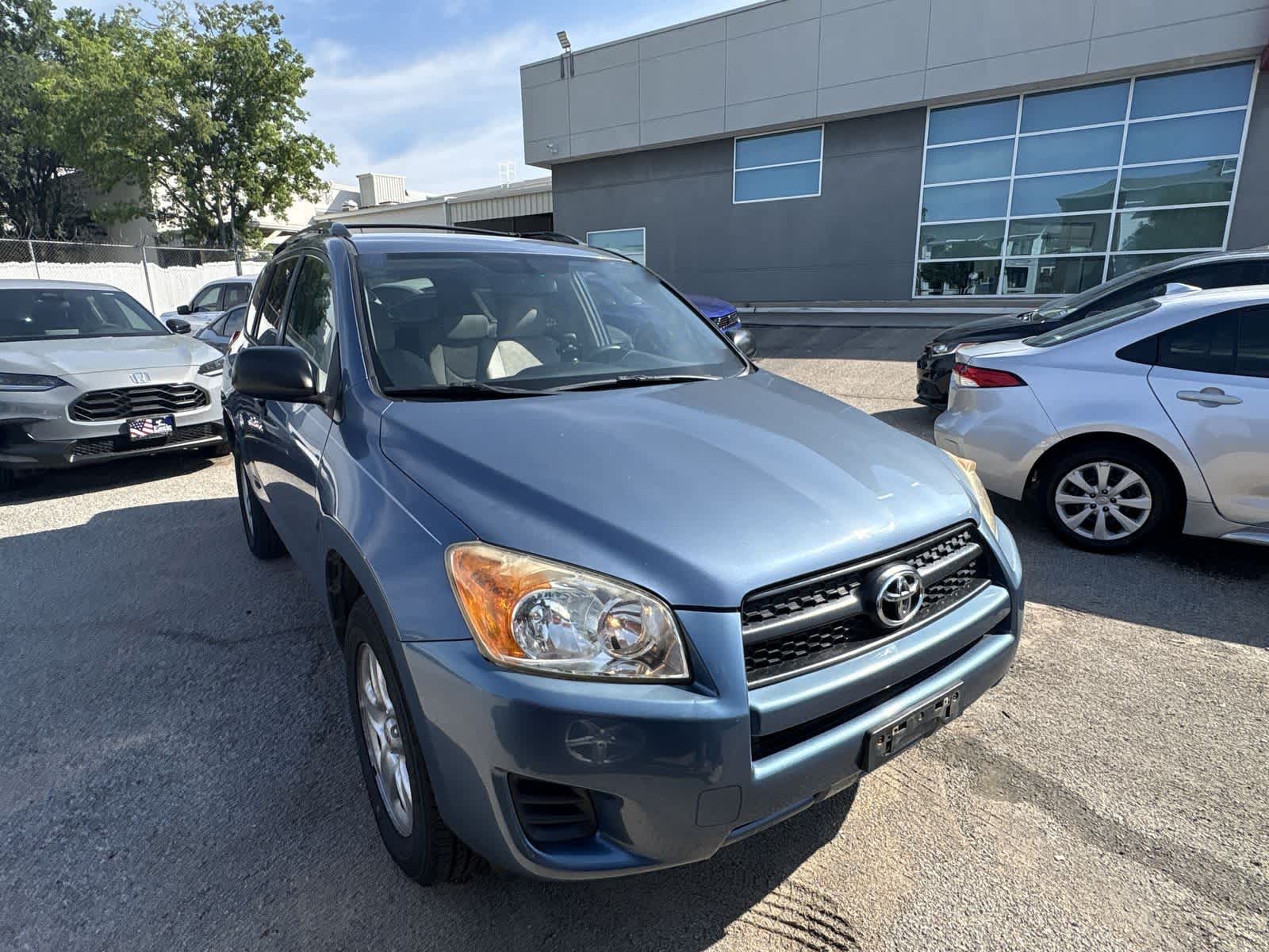 Thumbnail: 2011 Toyota RAV4 - 8
