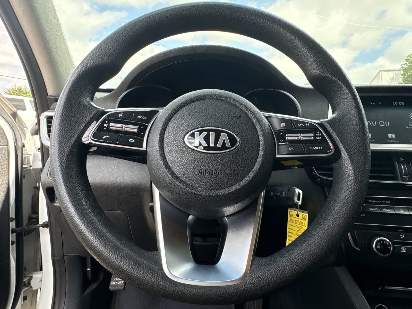 Thumbnail: 2019 Kia Optima - 12