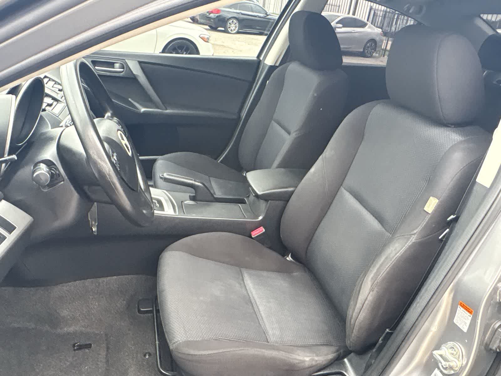 Thumbnail: 2011 Mazda Mazda3 - 22