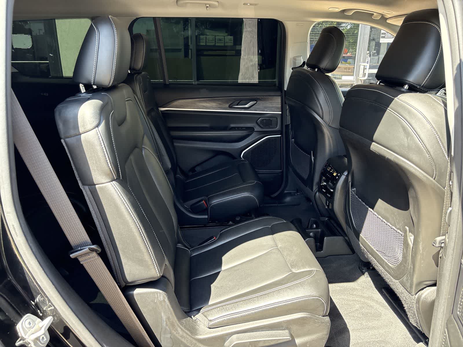 Thumbnail: 2021 Jeep Grand Cherokee L - 12