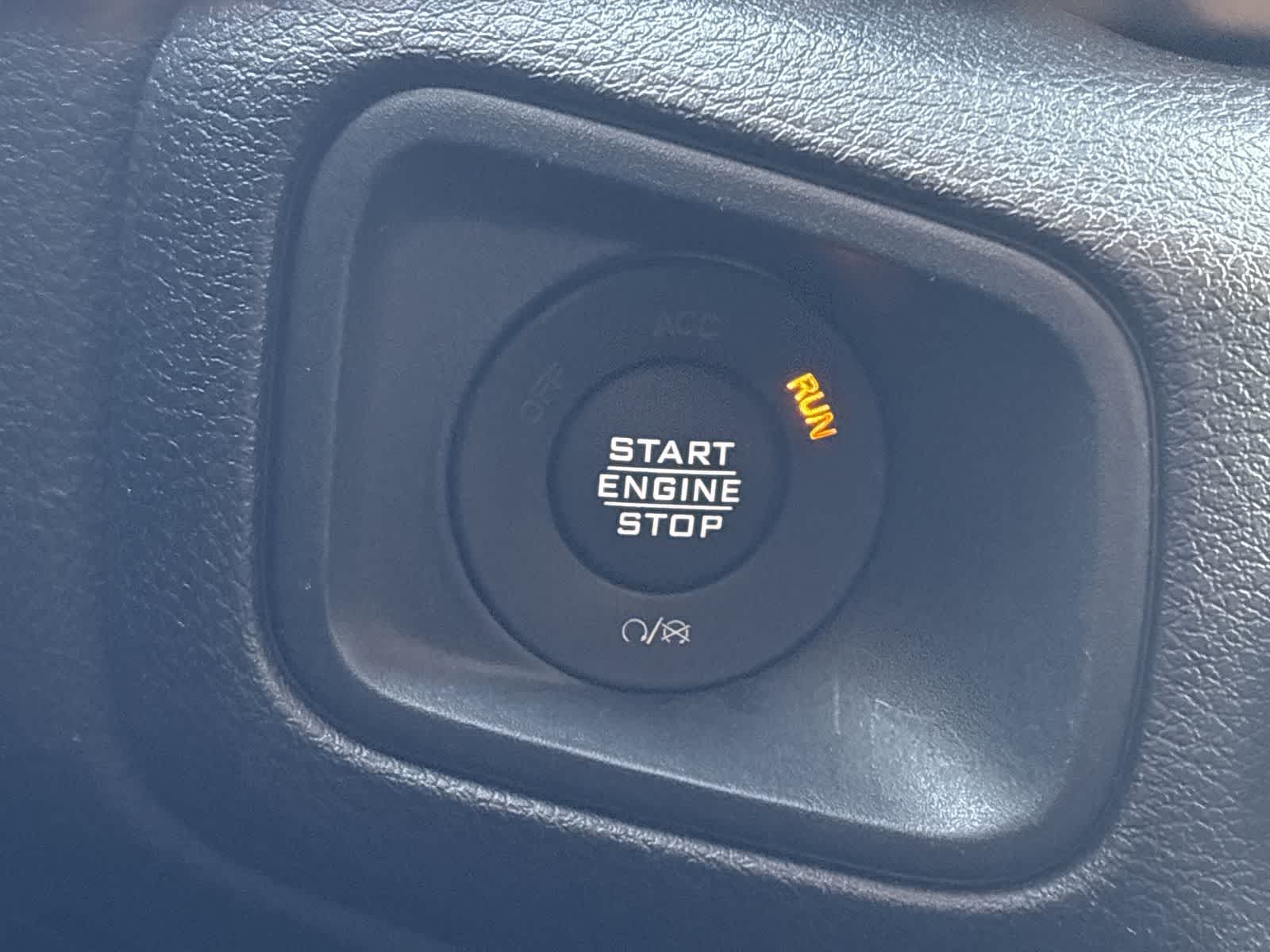 Thumbnail: 2024 Jeep Wrangler - 34