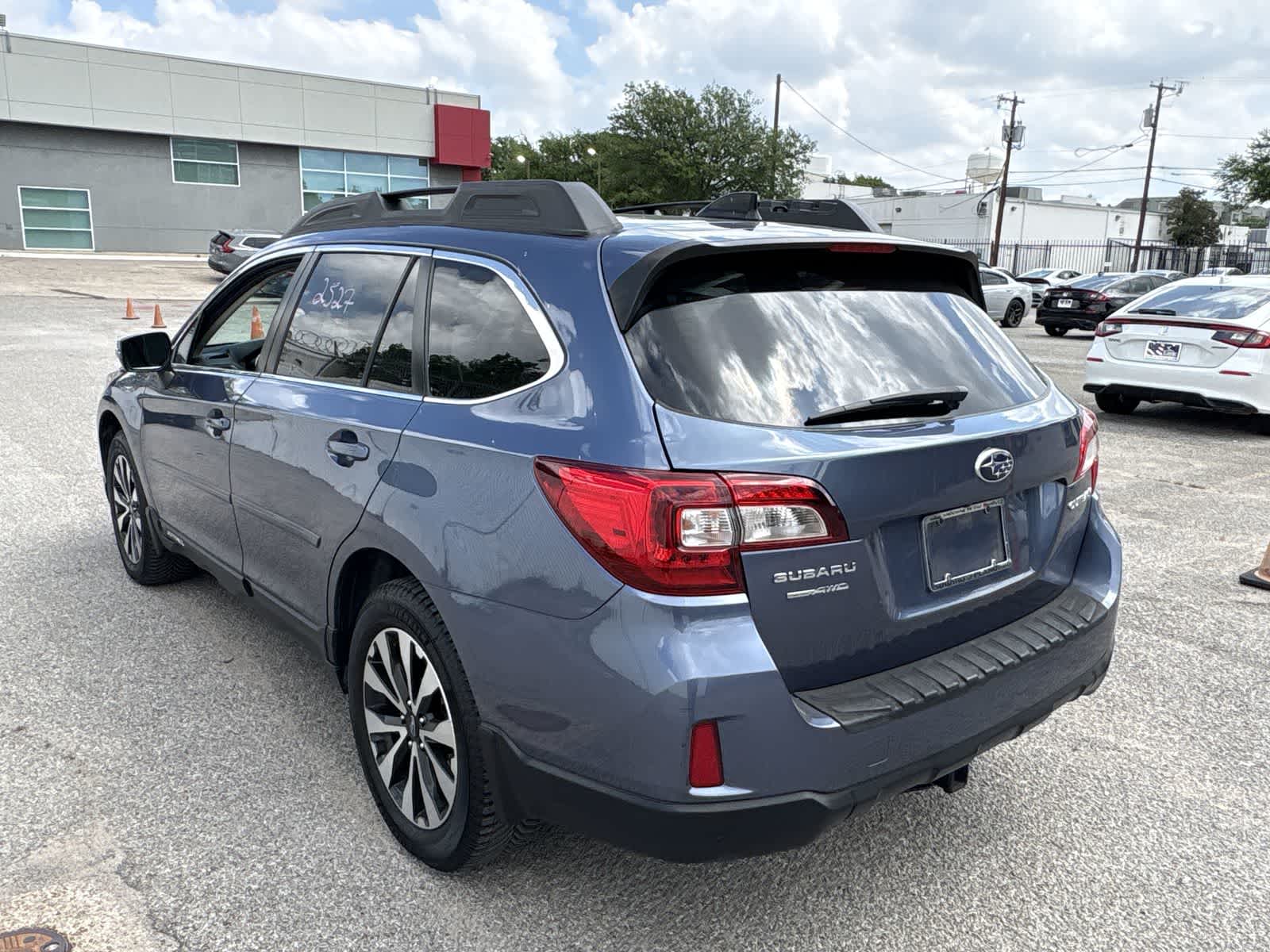 Thumbnail: 2016 Subaru Outback - 4