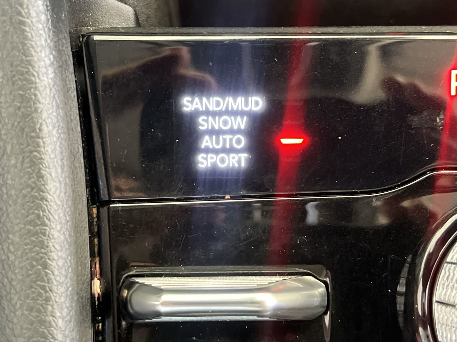 Thumbnail: 2022 Jeep Grand Cherokee - 23