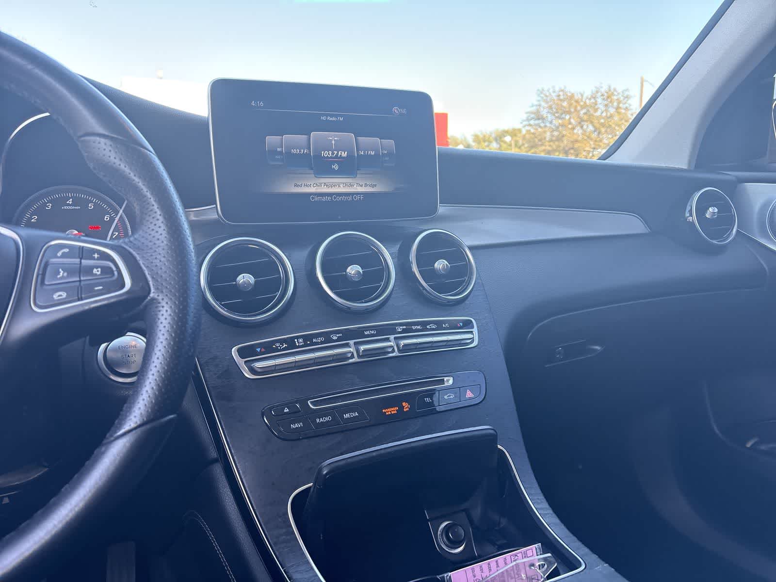 Thumbnail: 2019 Mercedes-Benz GLC - 15