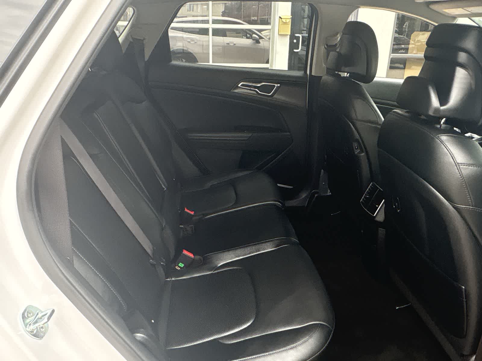 Thumbnail: 2024 Kia Sportage - 24