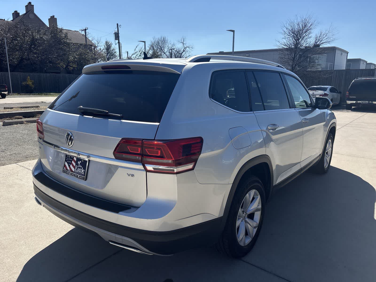 Thumbnail: 2018 Volkswagen Atlas - 14