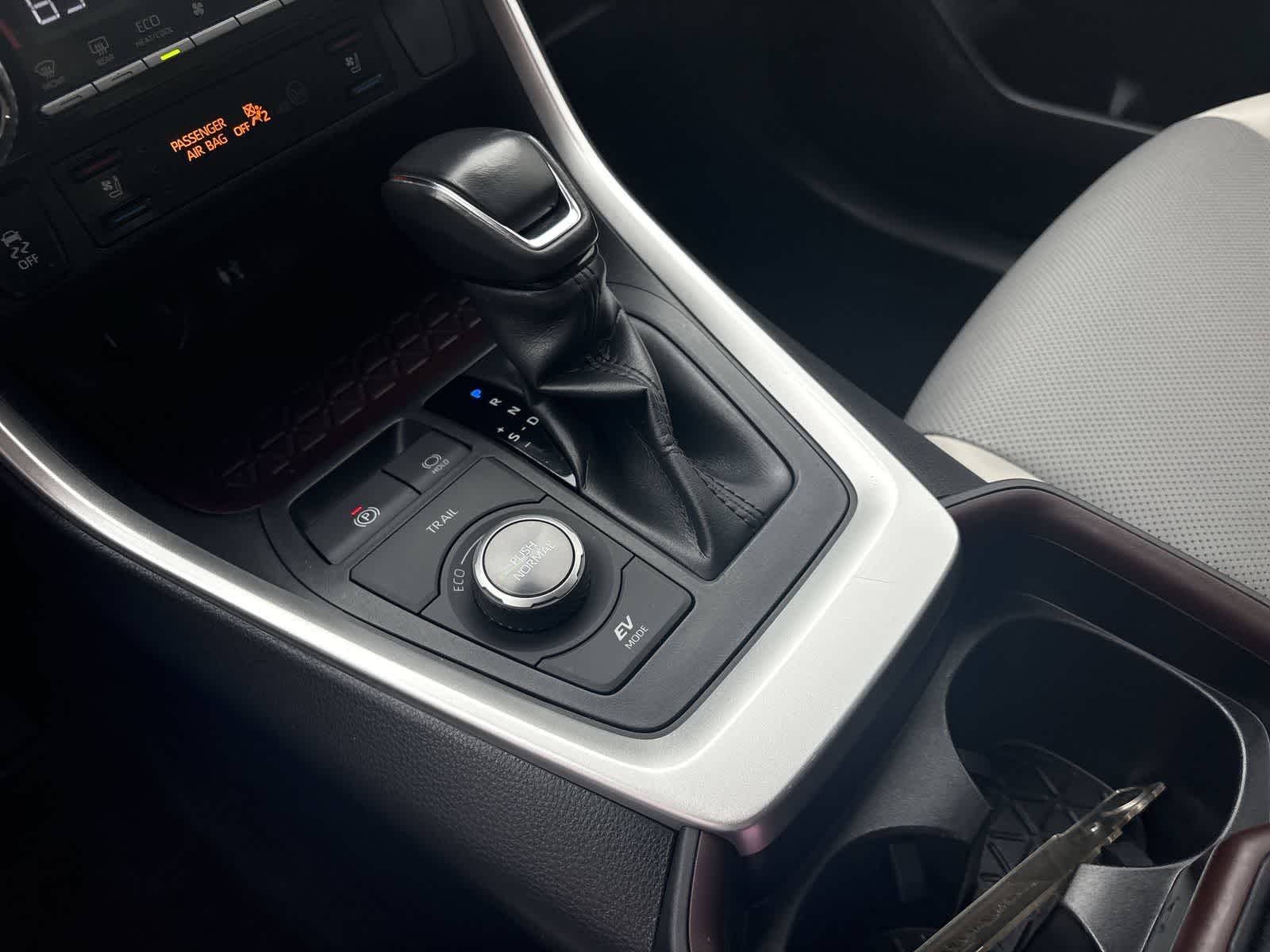 Thumbnail: 2019 Toyota RAV4 - 29