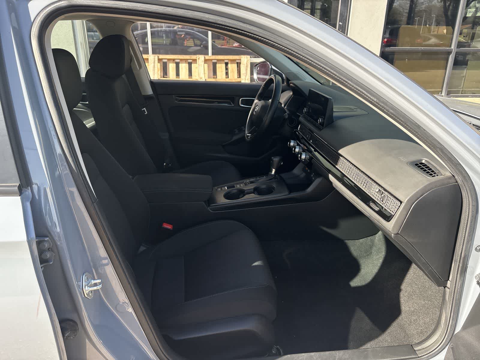 Thumbnail: 2023 Honda Civic - 25