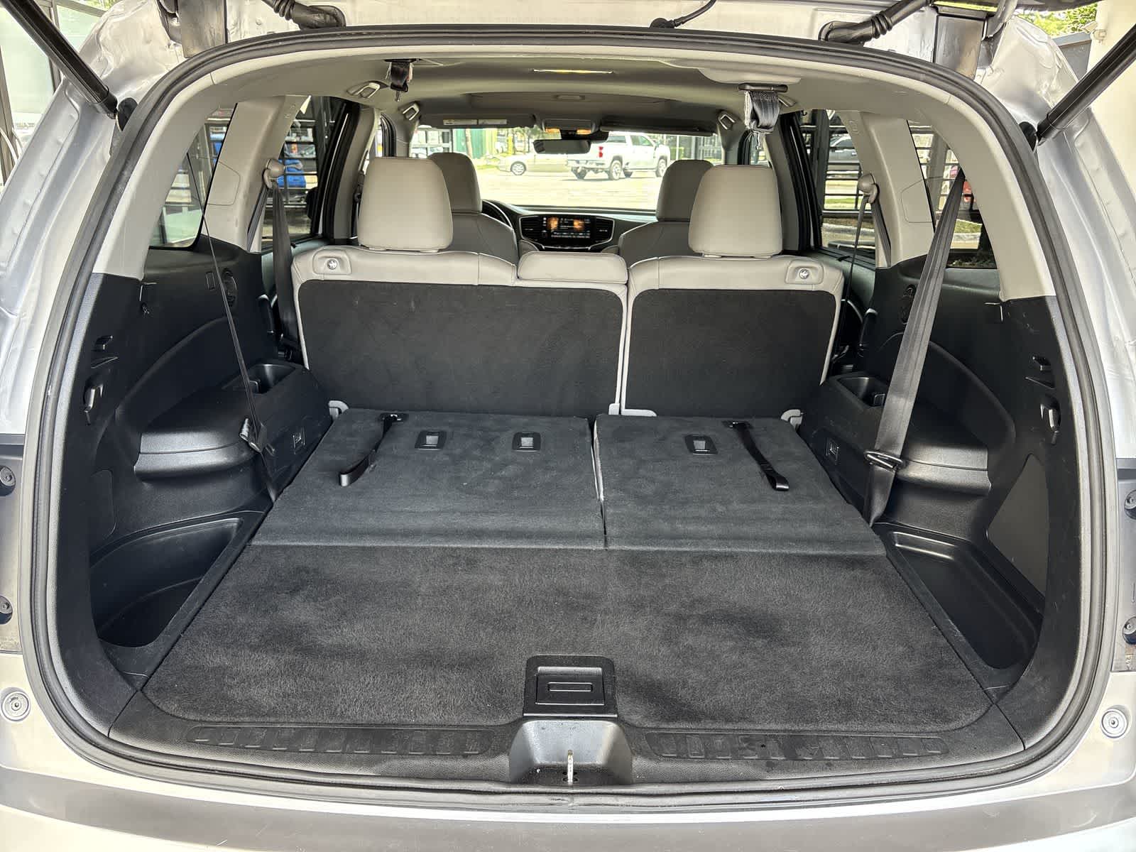 Thumbnail: 2019 Honda Pilot - 18