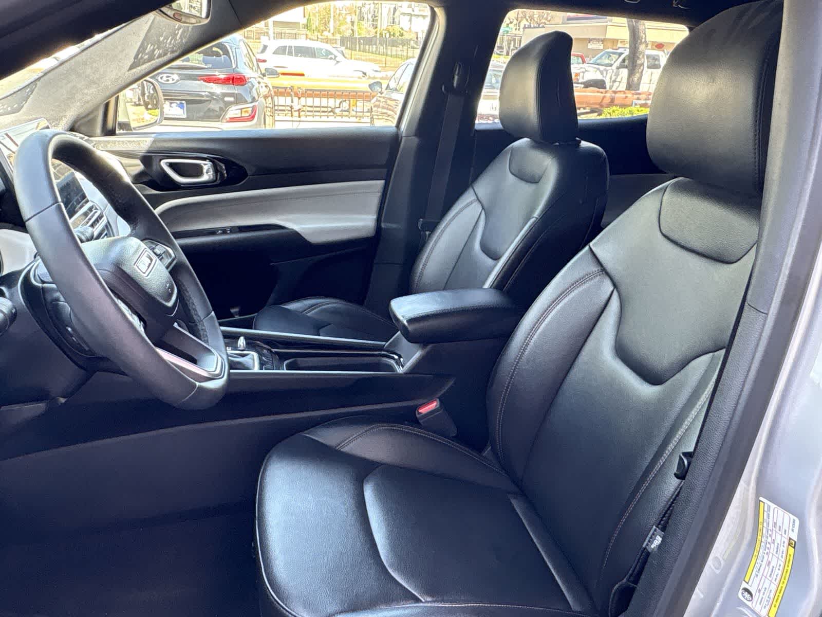 Thumbnail: 2024 Jeep Compass - 14