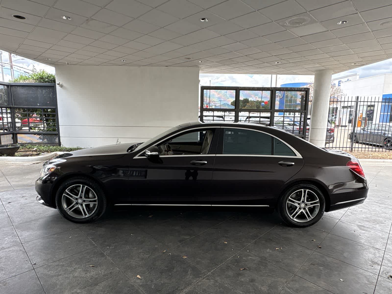 Thumbnail: 2016 Mercedes-Benz S-Class - 11