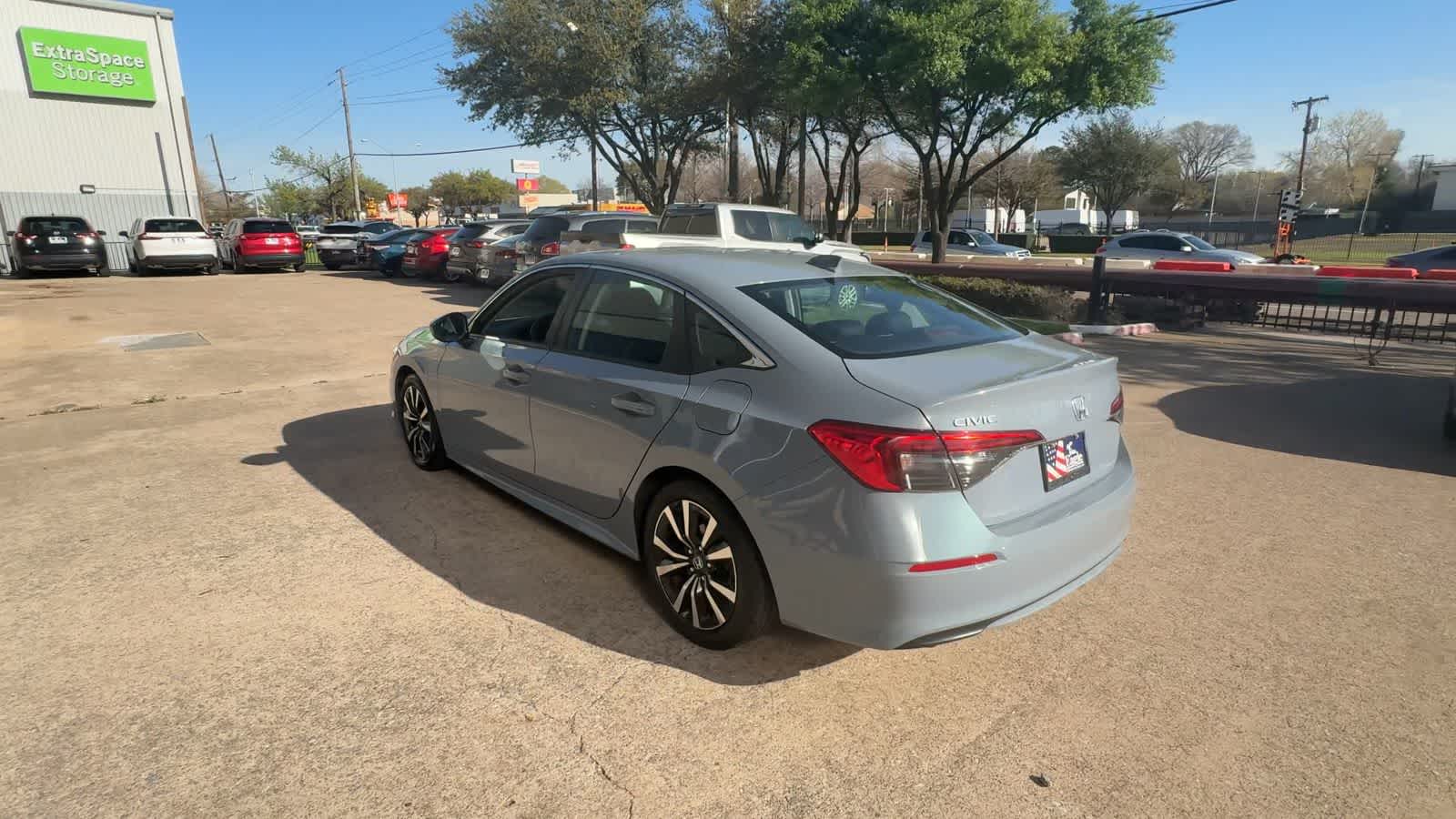 Thumbnail: 2023 Honda Civic - 6