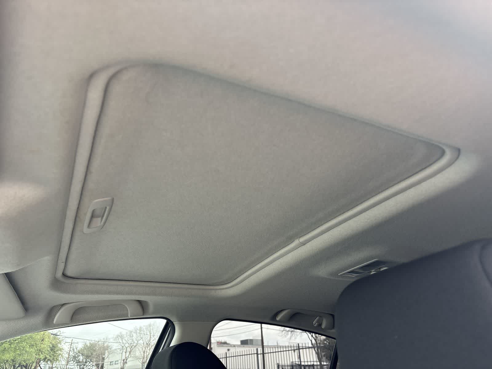 Thumbnail: 2011 Mazda Mazda3 - 39