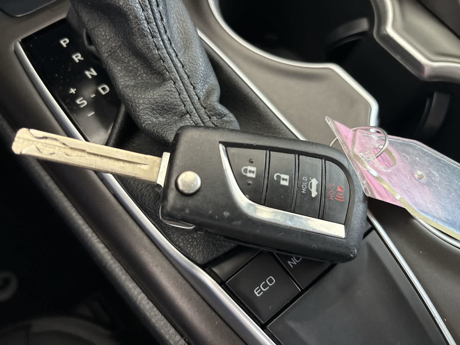 Thumbnail: 2022 Toyota Camry - 19