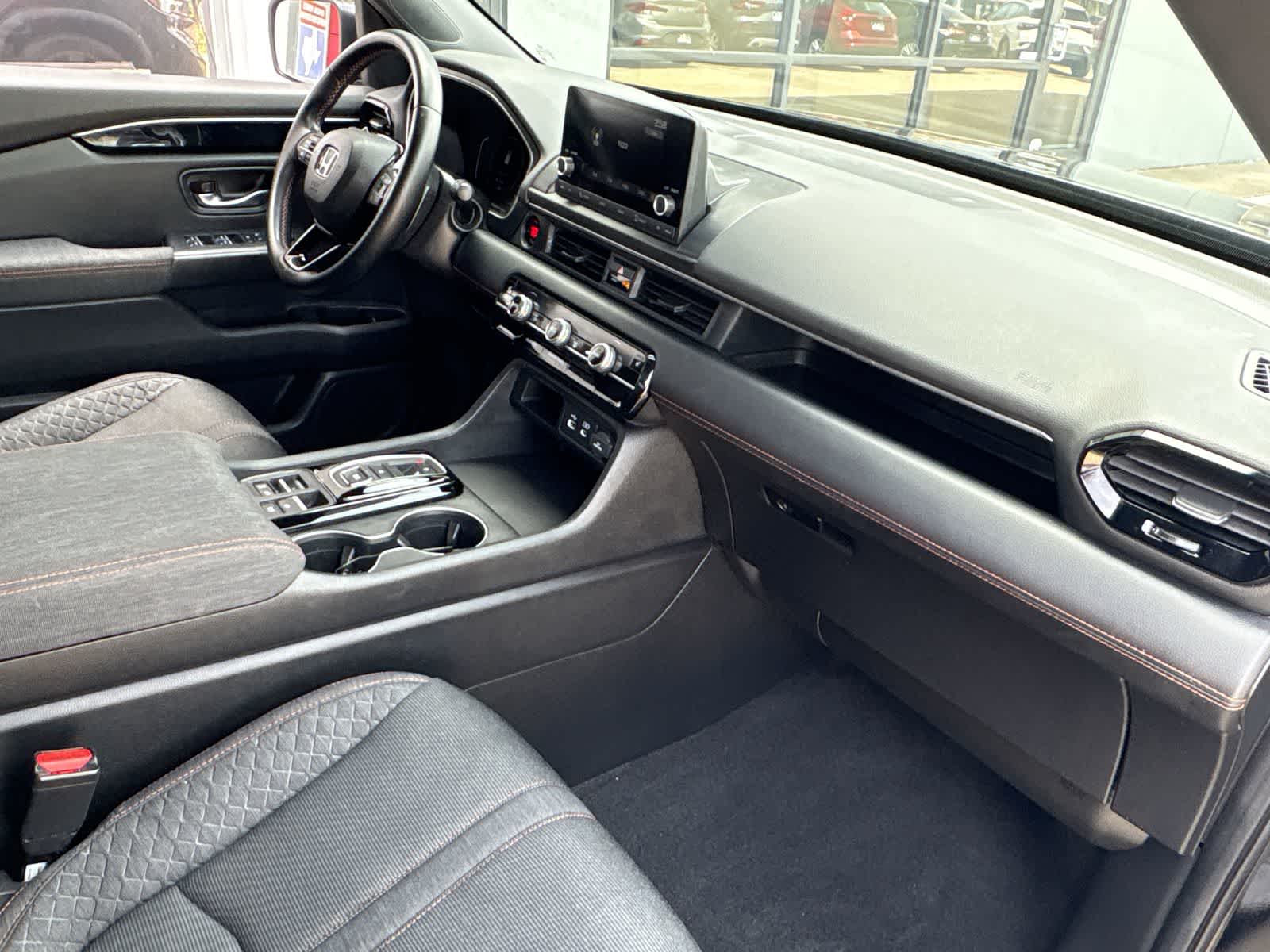 Thumbnail: 2023 Honda Pilot - 26