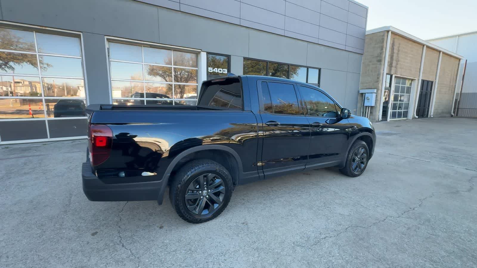 Thumbnail: 2025 Honda Ridgeline - 8