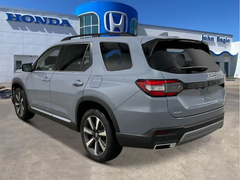 2025 Honda Pilot Touring photo 3