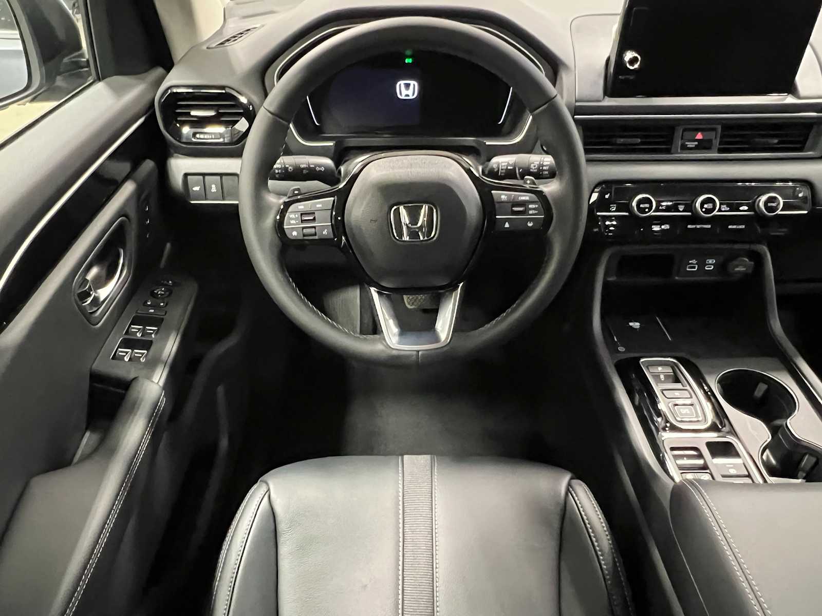 Thumbnail: 2025 Honda Pilot - 16