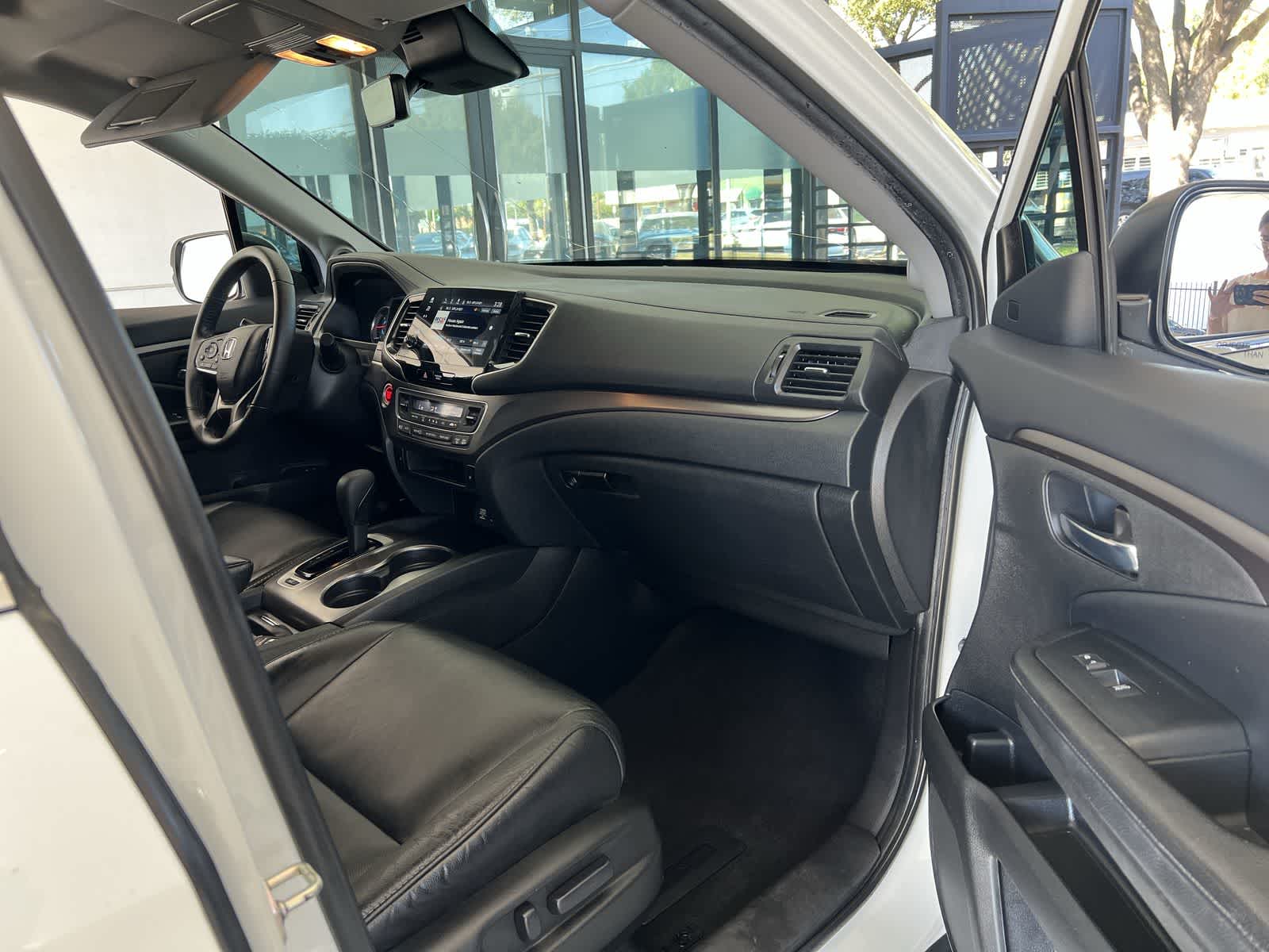 Thumbnail: 2020 Honda Pilot - 32