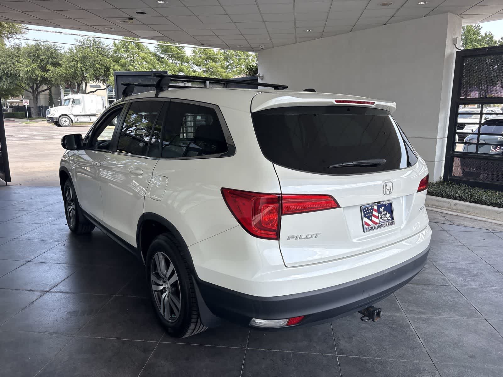 2016 Honda Pilot EX photo 3