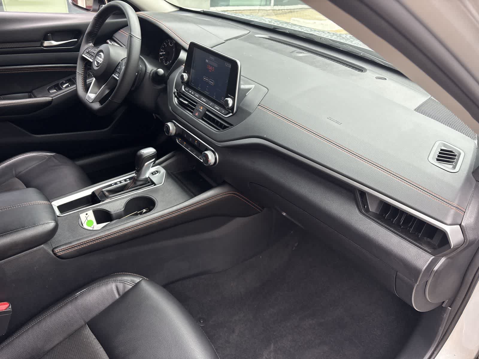 Thumbnail: 2022 Nissan Altima - 22