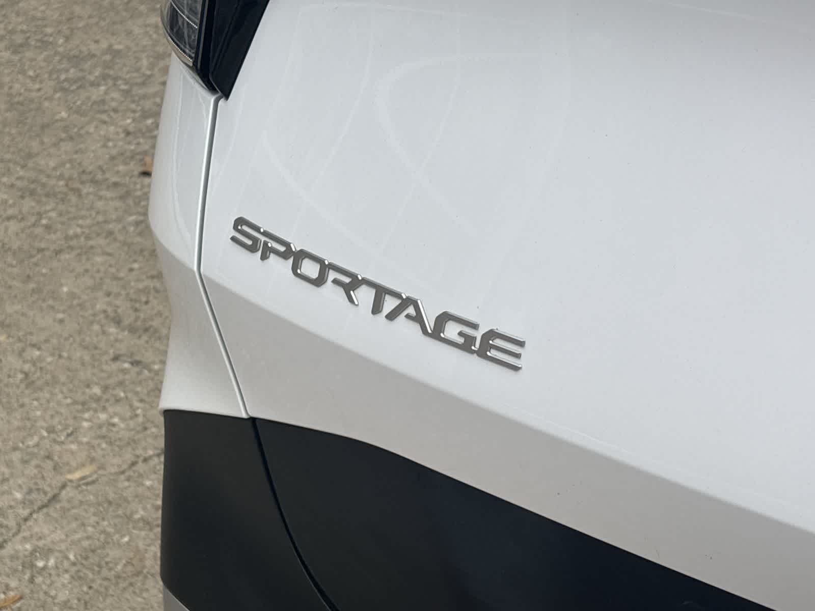 Thumbnail: 2024 Kia Sportage - 18