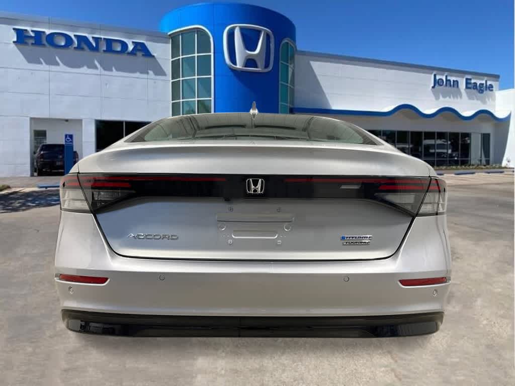 2025 Honda Accord Hybrid Touring photo 4