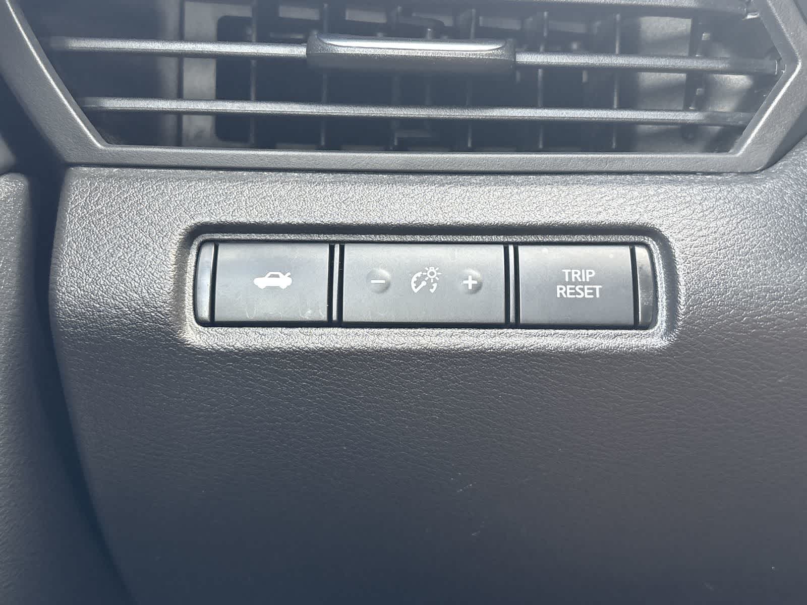 Thumbnail: 2023 Nissan Altima - 32