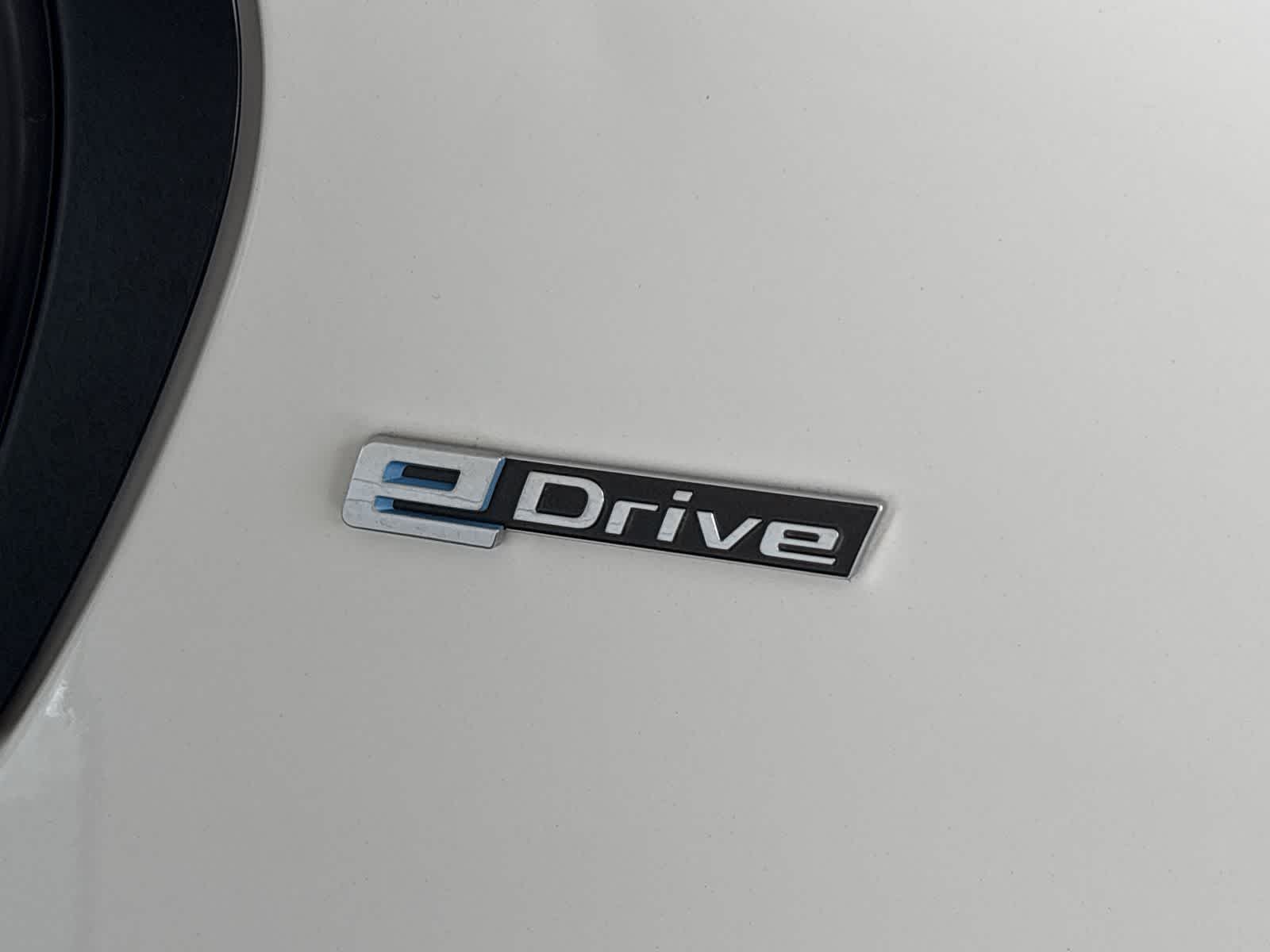 Thumbnail: 2016 BMW 3 Series - 21