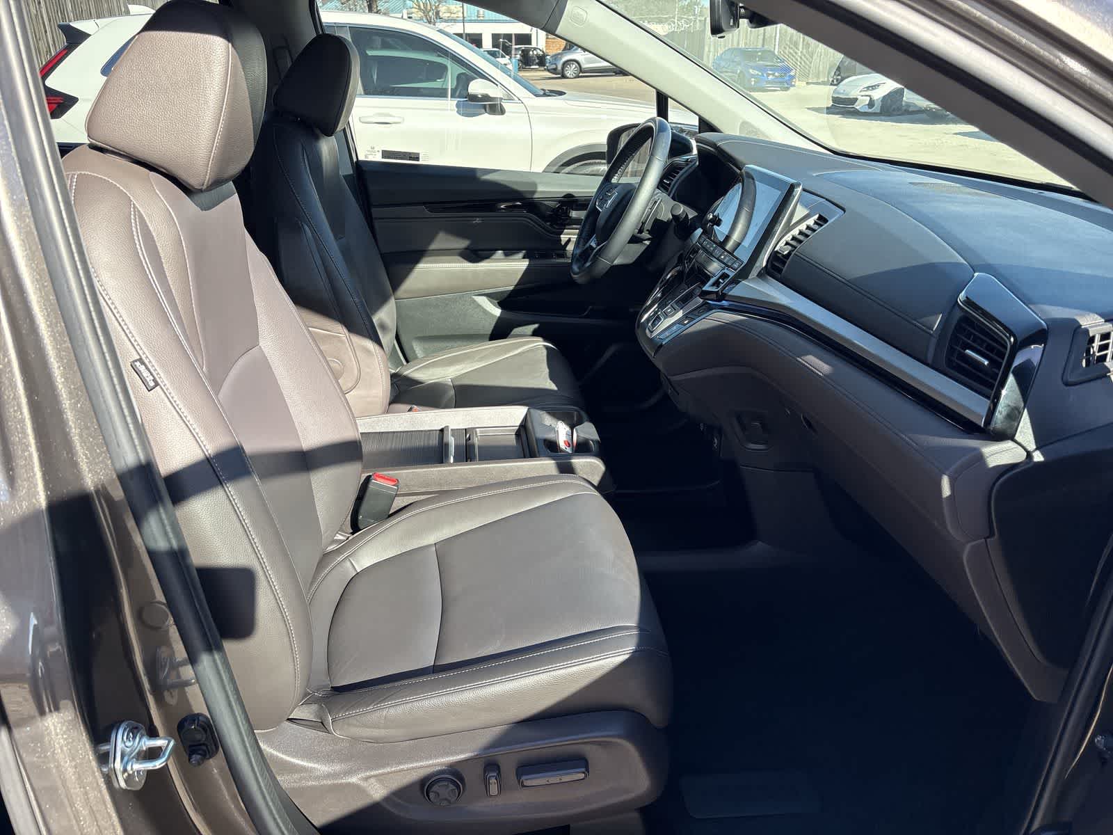 Thumbnail: 2023 Honda Odyssey - 13