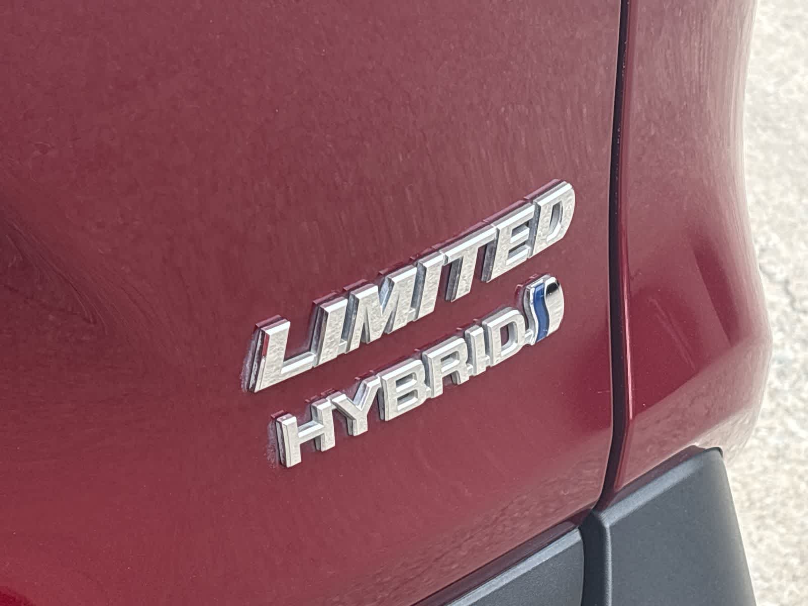 Thumbnail: 2019 Toyota RAV4 - 19