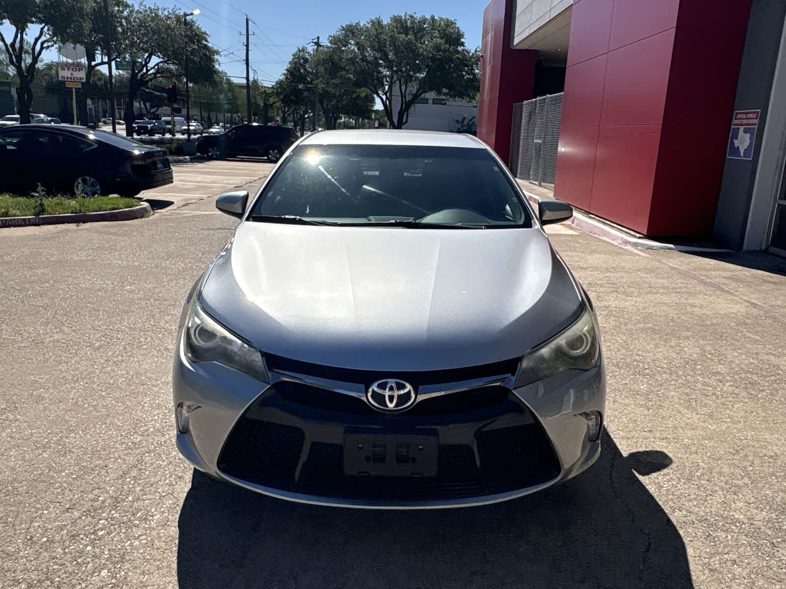 Thumbnail: 2015 Toyota Camry - 17