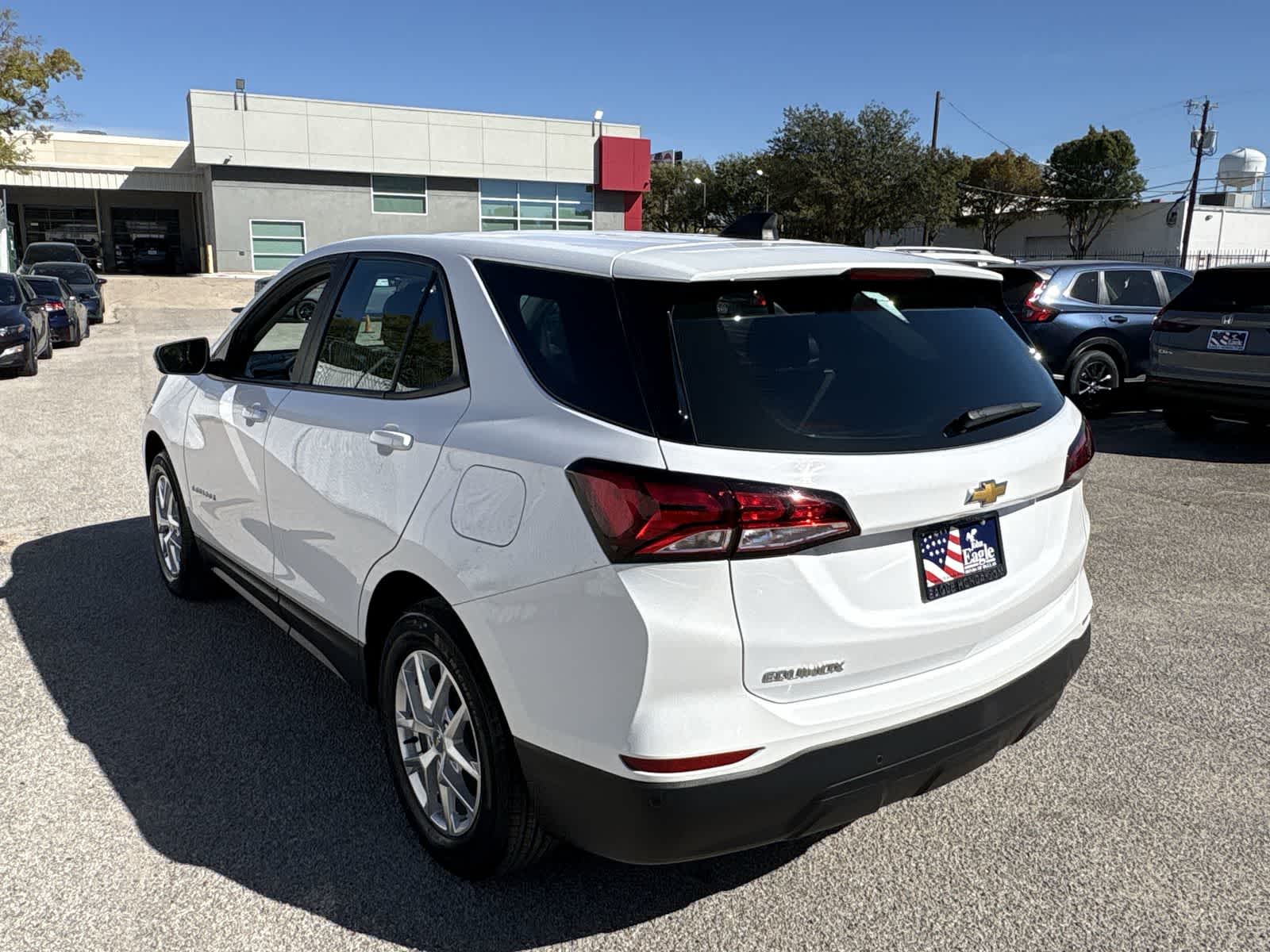 Thumbnail: 2023 Chevrolet Equinox - 4